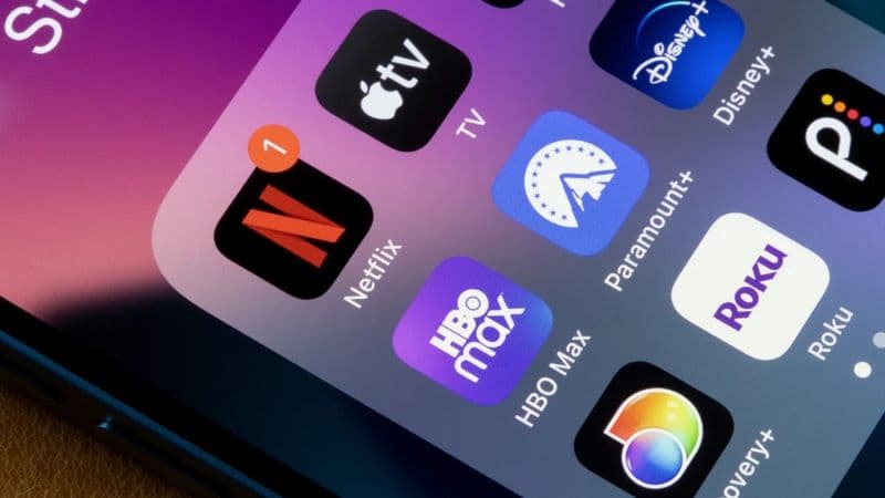 Peacock's Strategic Shift: Bundling for YouTube's Massive User Base